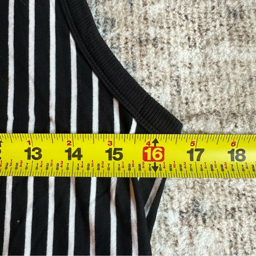 Cabi Striped ATC Wink Black
Sleeveless Dress Size‎ Medium - Picture 9 of 10